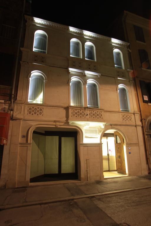 Borgoleoni 18 - Room And Breakfast Ferrara Exterior foto